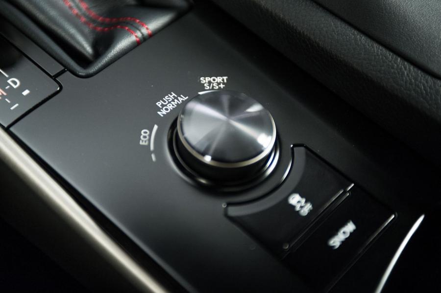  Lexus IS350 F-Sport 2014 года  (фото 23 из 140)